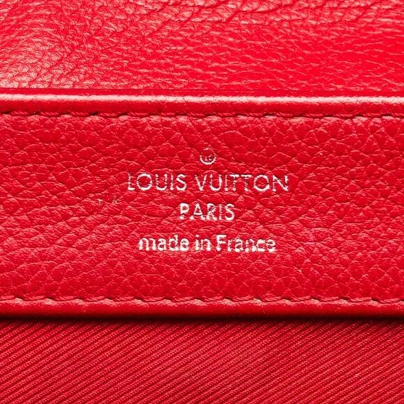 Louis Vuitton Rubis Pebbled Leather Lockme II BB - Picture 4 of 11